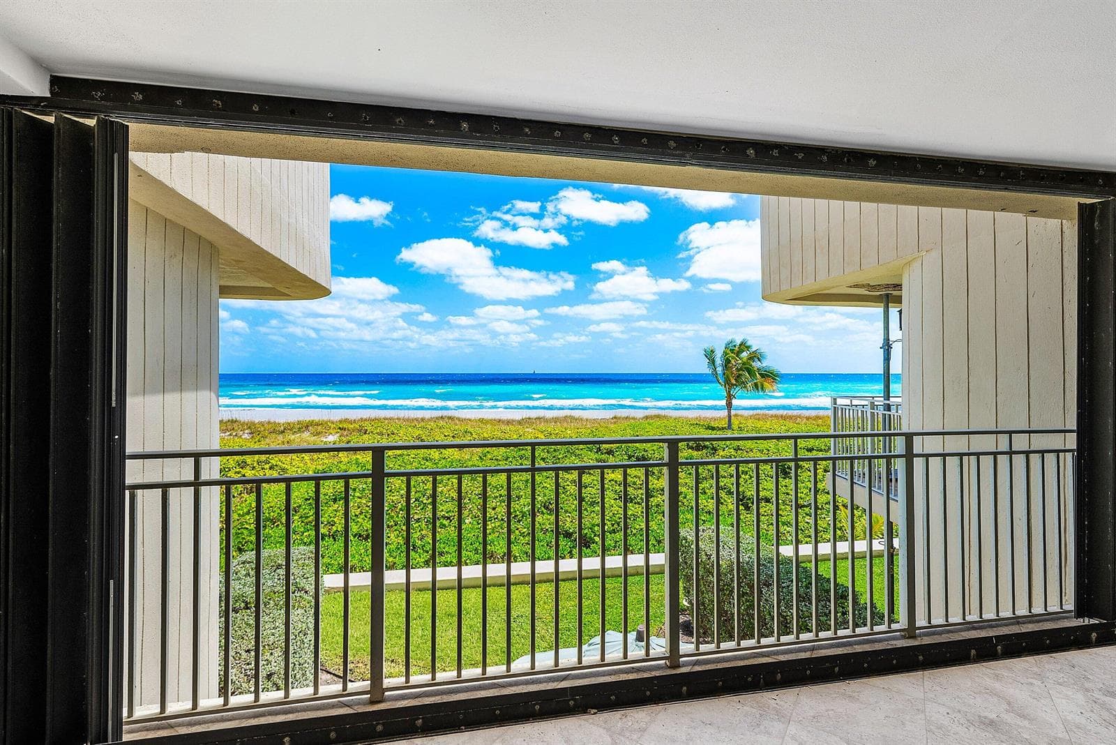 WAKE UP TO THIS EVERY MORNING!