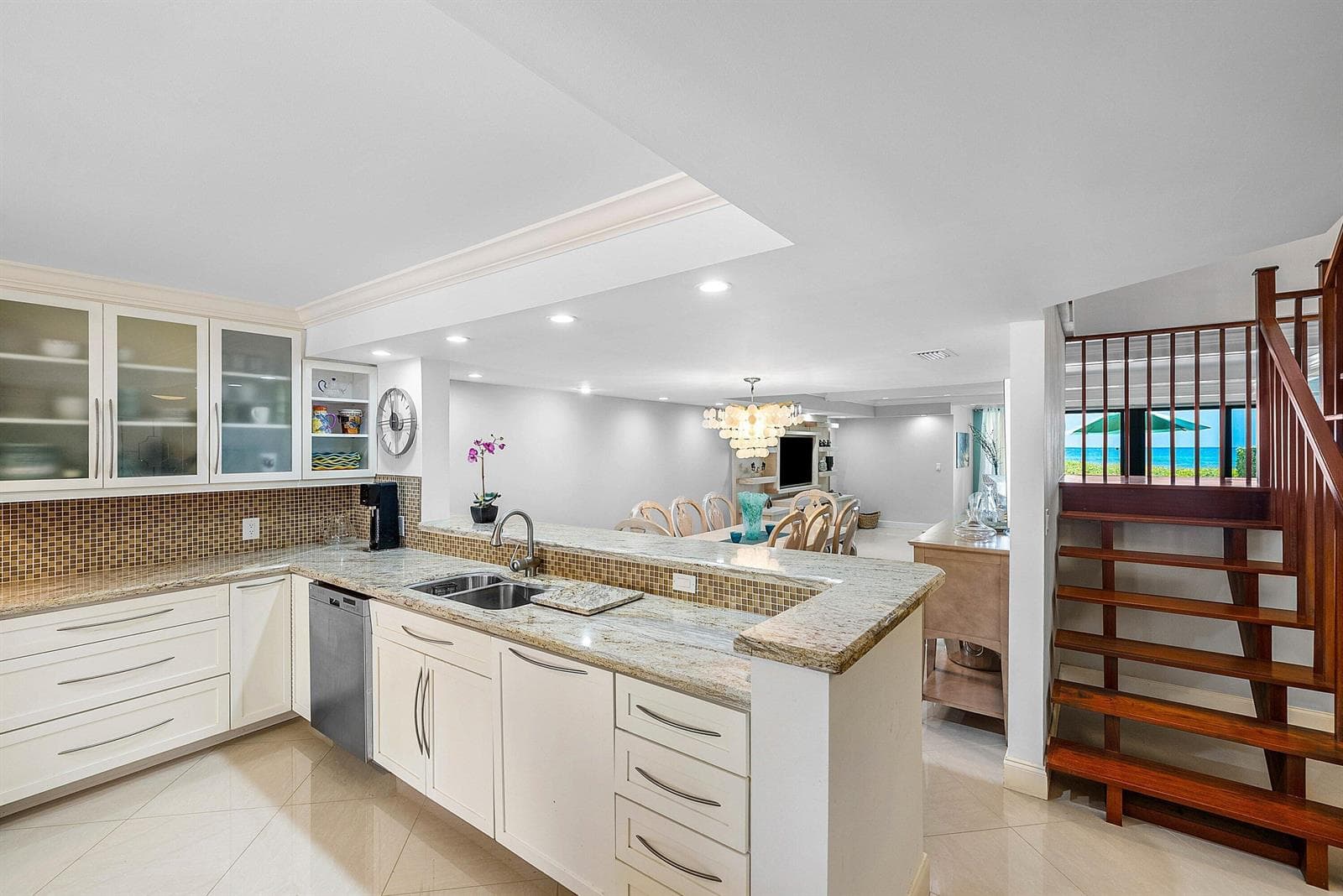 GRANITE COUNTERTOPS