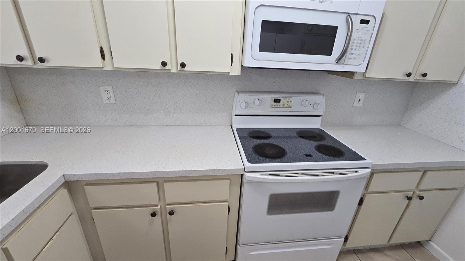 LAGO GRANDE ONE CONDO · #23-10 in Hialeah - Photo 5