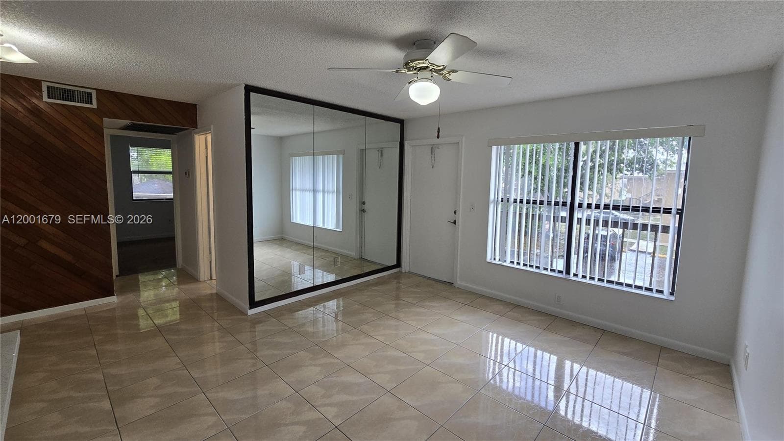 LAGO GRANDE ONE CONDO · #23-10 in Hialeah - Photo 4