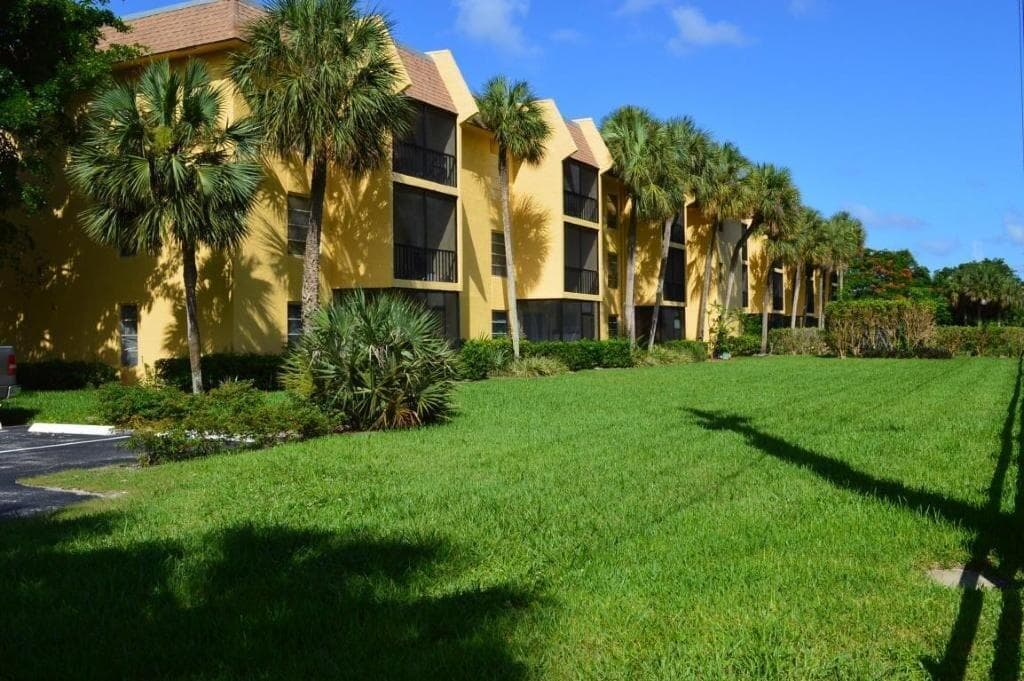 460 Nw 20th Street #1100