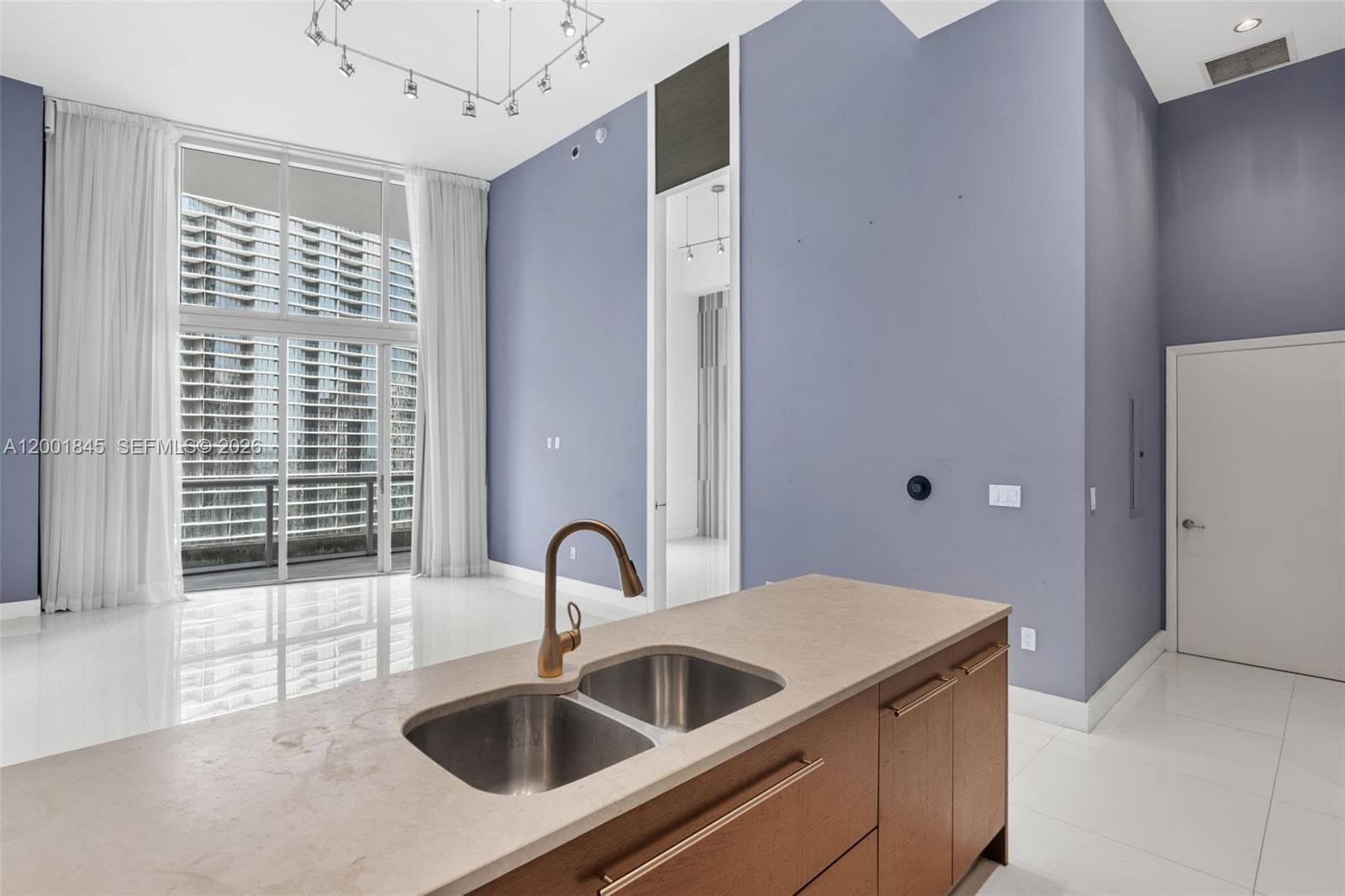 Icon Brickell I · #2812 in Miami - Photo 6