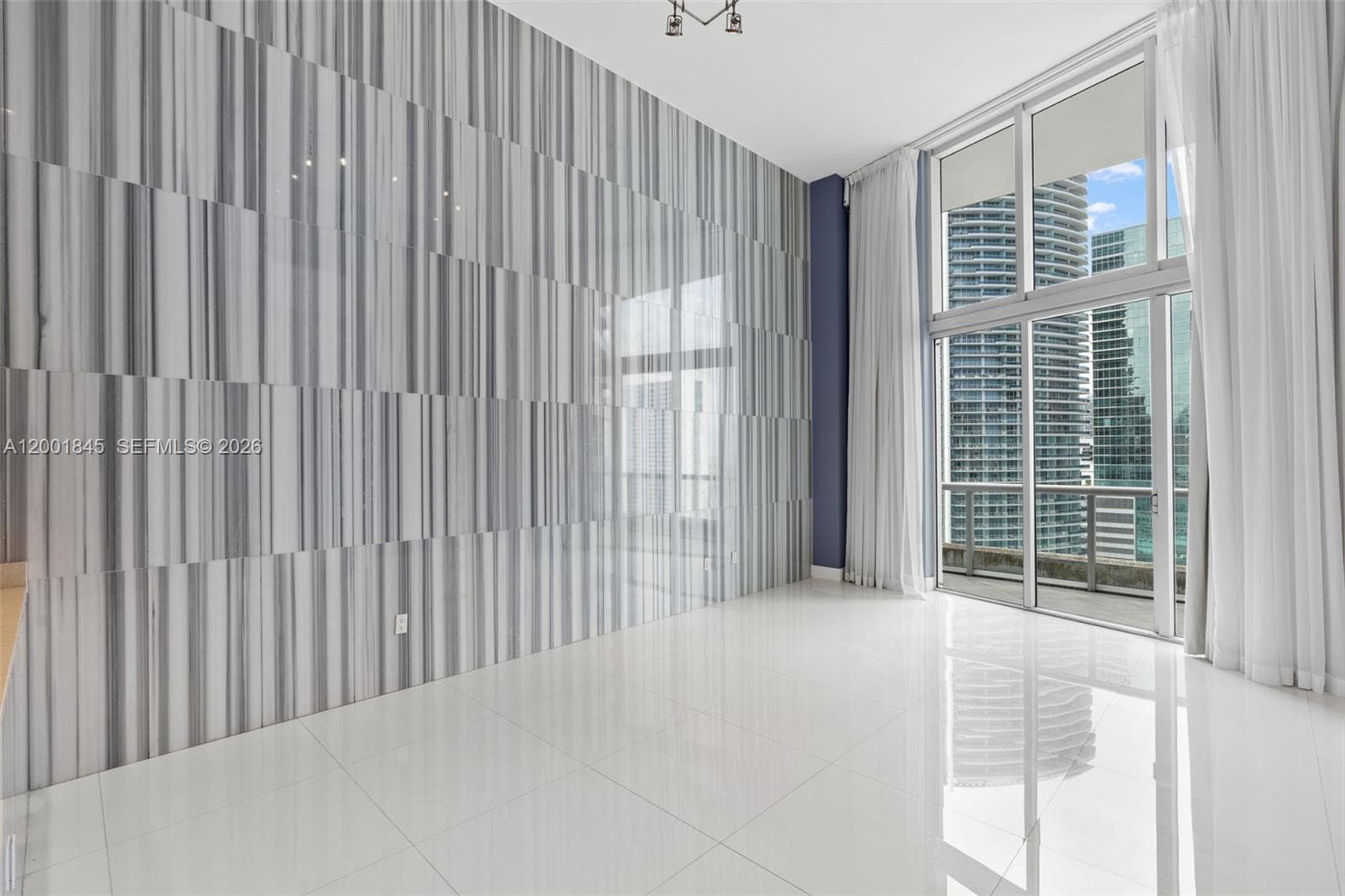Icon Brickell I · #2812 in Miami - Photo 7