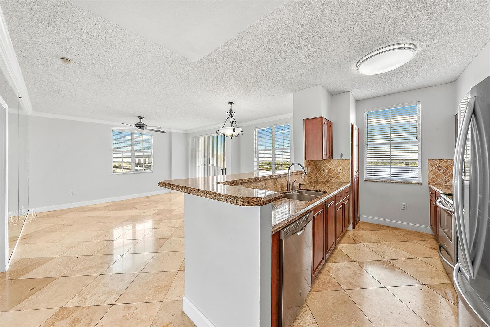 616 Clearwater Park Road, #913-7