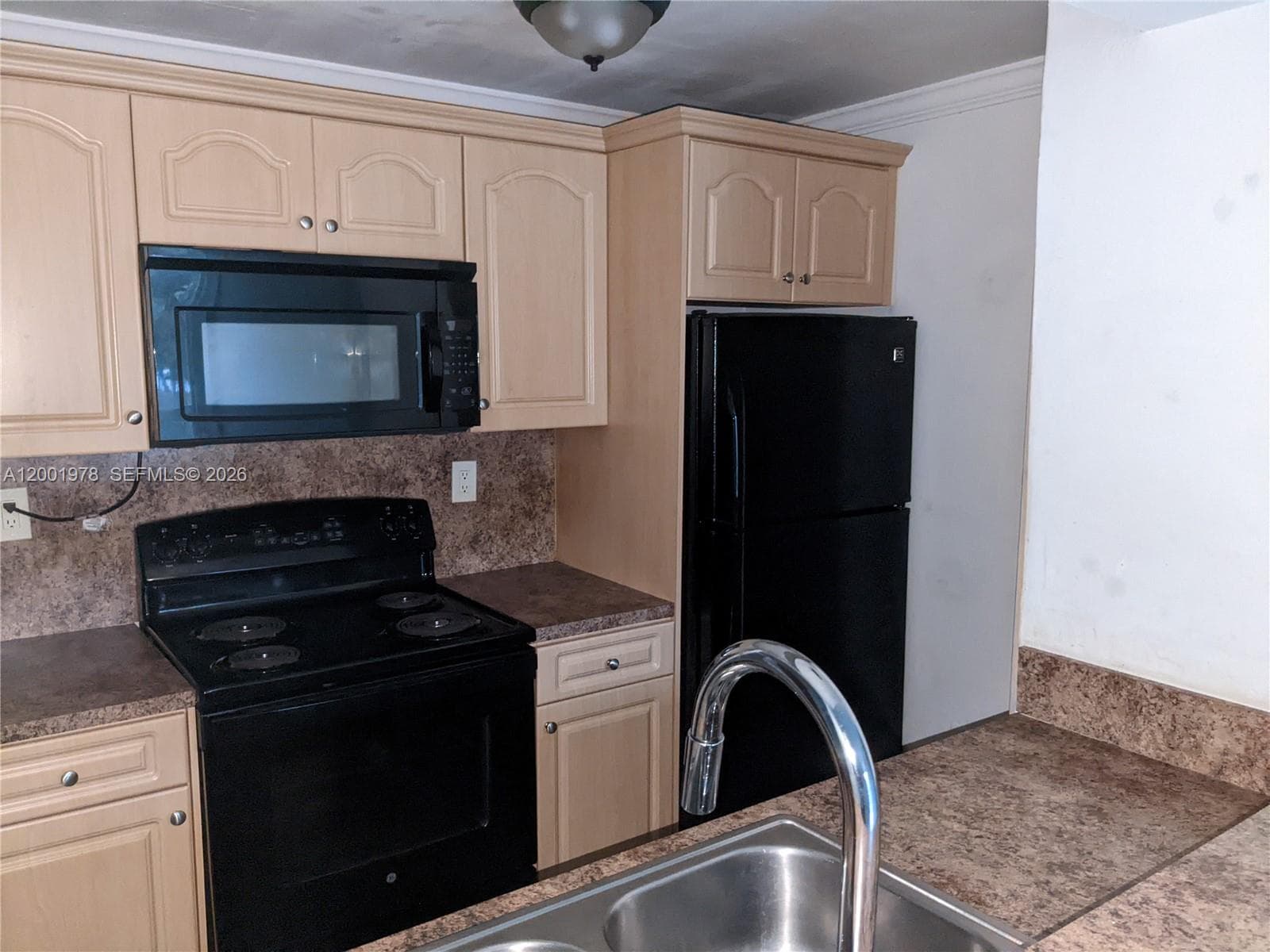 LAS BRISAS@ COUNTRY CLUB · #B209 in Hialeah - Photo 16