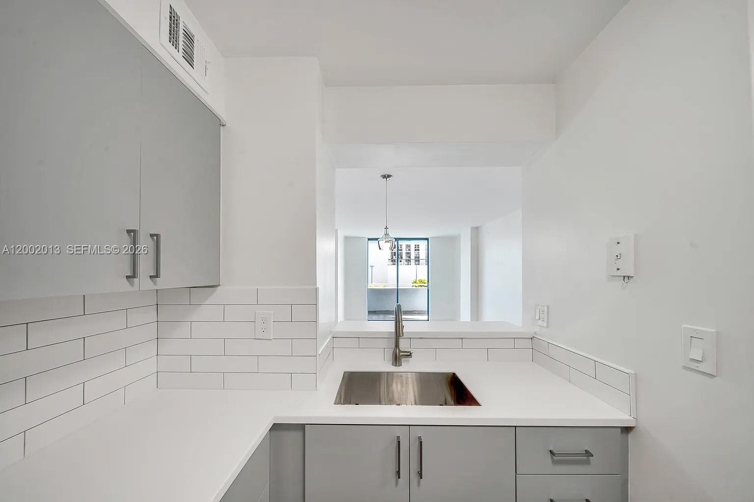 RIOPLAZA CONDOMINIUM NORT · #502 in Miami - Photo 9