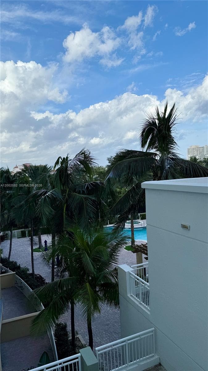 Duo West · #306W in Hallandale Beach - Photo 11
