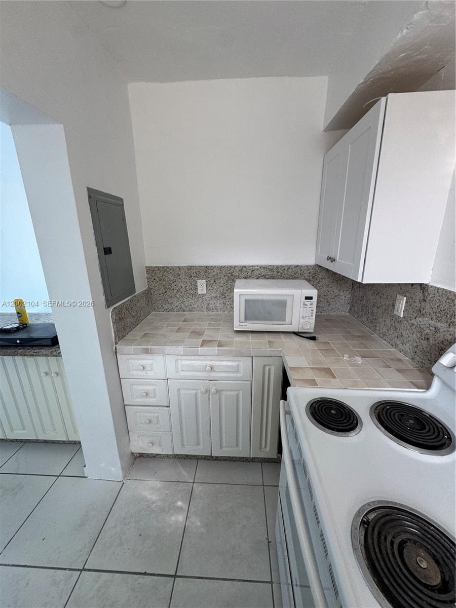 HARBOUR BAY CONDO · #C3 in Bay Harbor Islands - Photo 5
