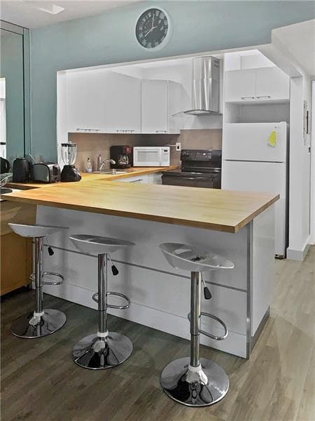 Open kitchen