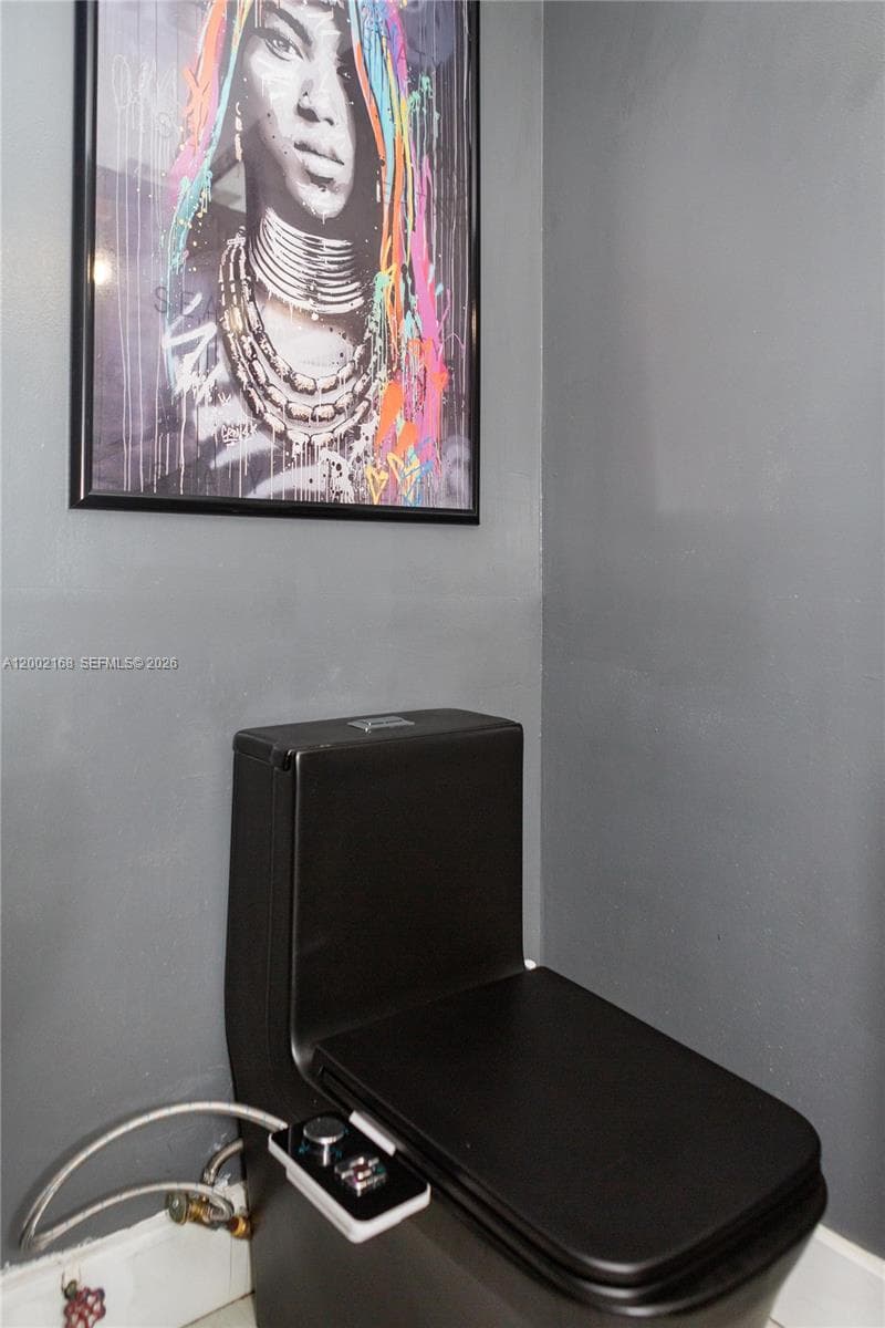 MARBELLA TOWER CONDO · #0 in Sunny Isles Beach - Photo 13