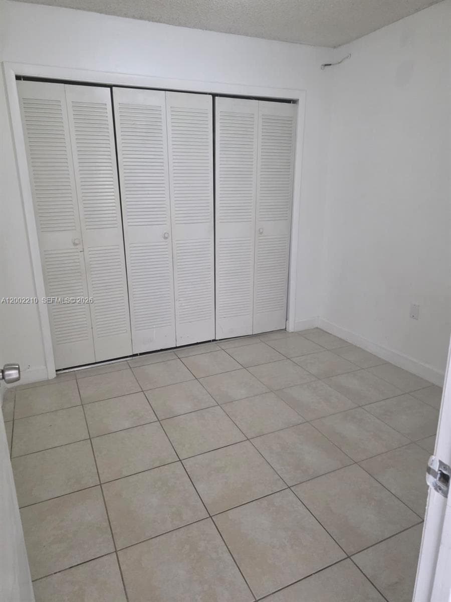 HALF MOON TOWERS CONDO · #602 in Miami - Photo 7