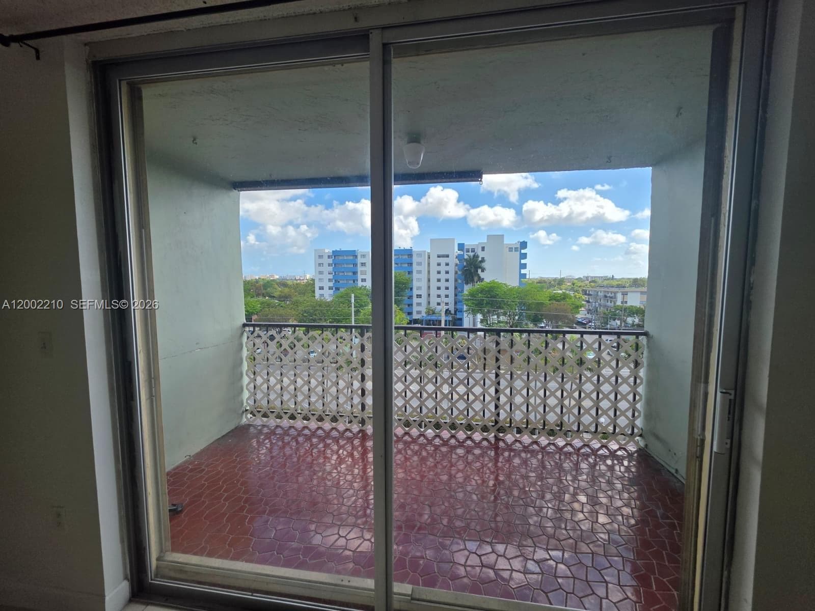 HALF MOON TOWERS CONDO · #602 in Miami - Photo 3