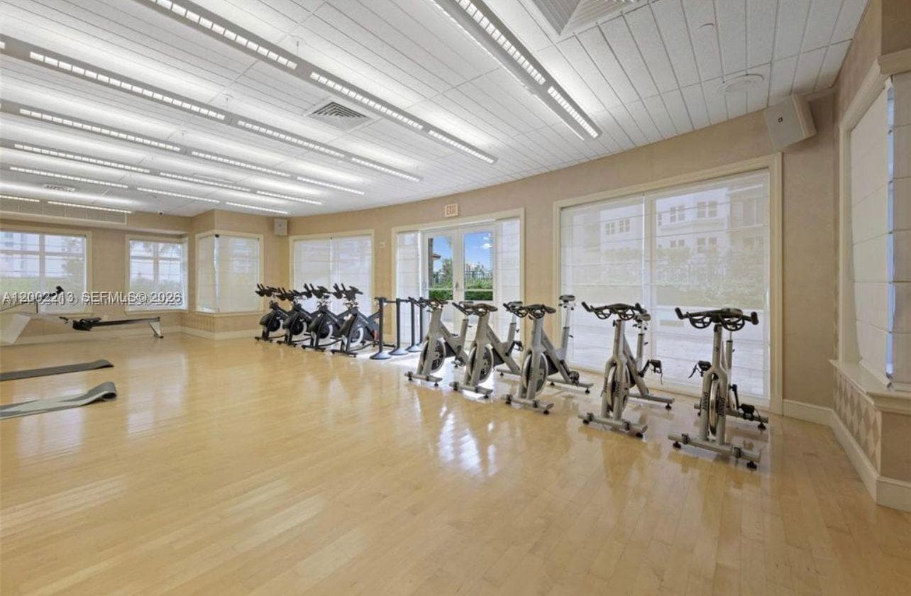 TURNBERRY VILLAGE · #906 in Aventura - Photo 7