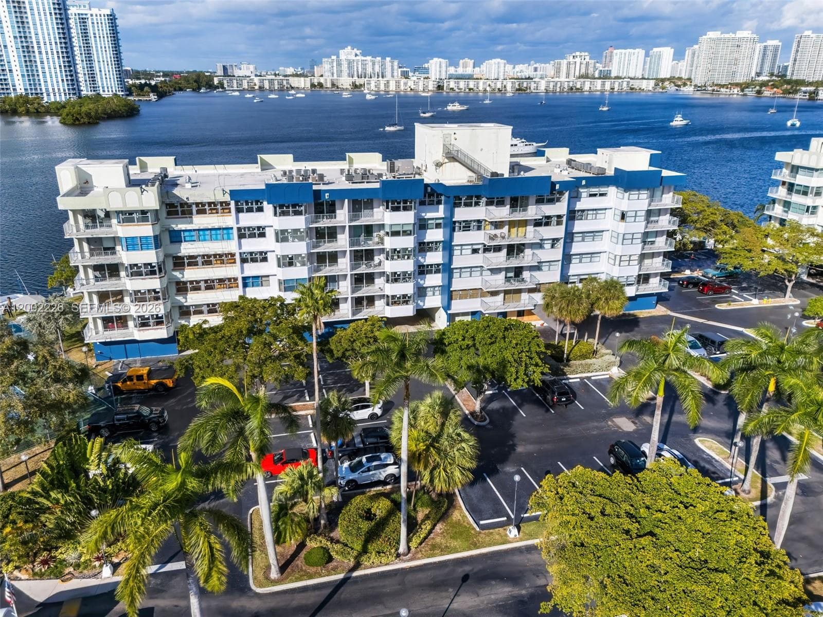 REEF NORTH CONDO · #3J in North Miami Beach - Photo 3