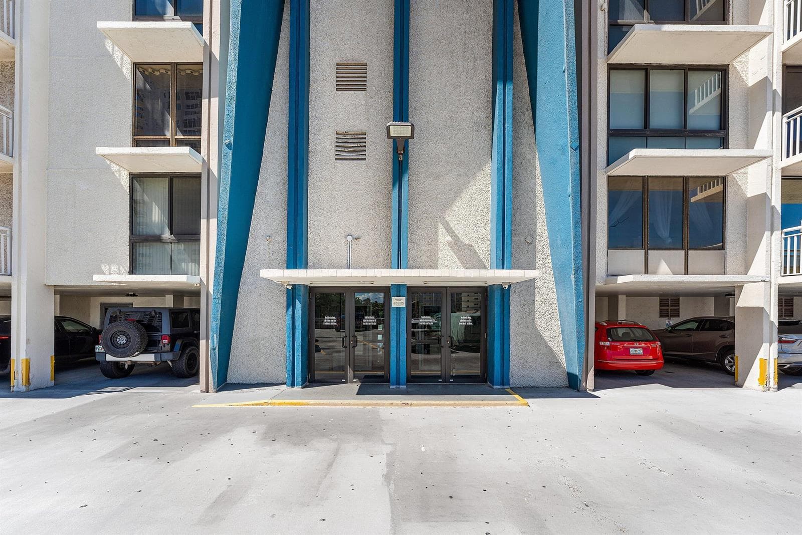 001-1600SouthOceanDrive-7H-Hollywood-FL-