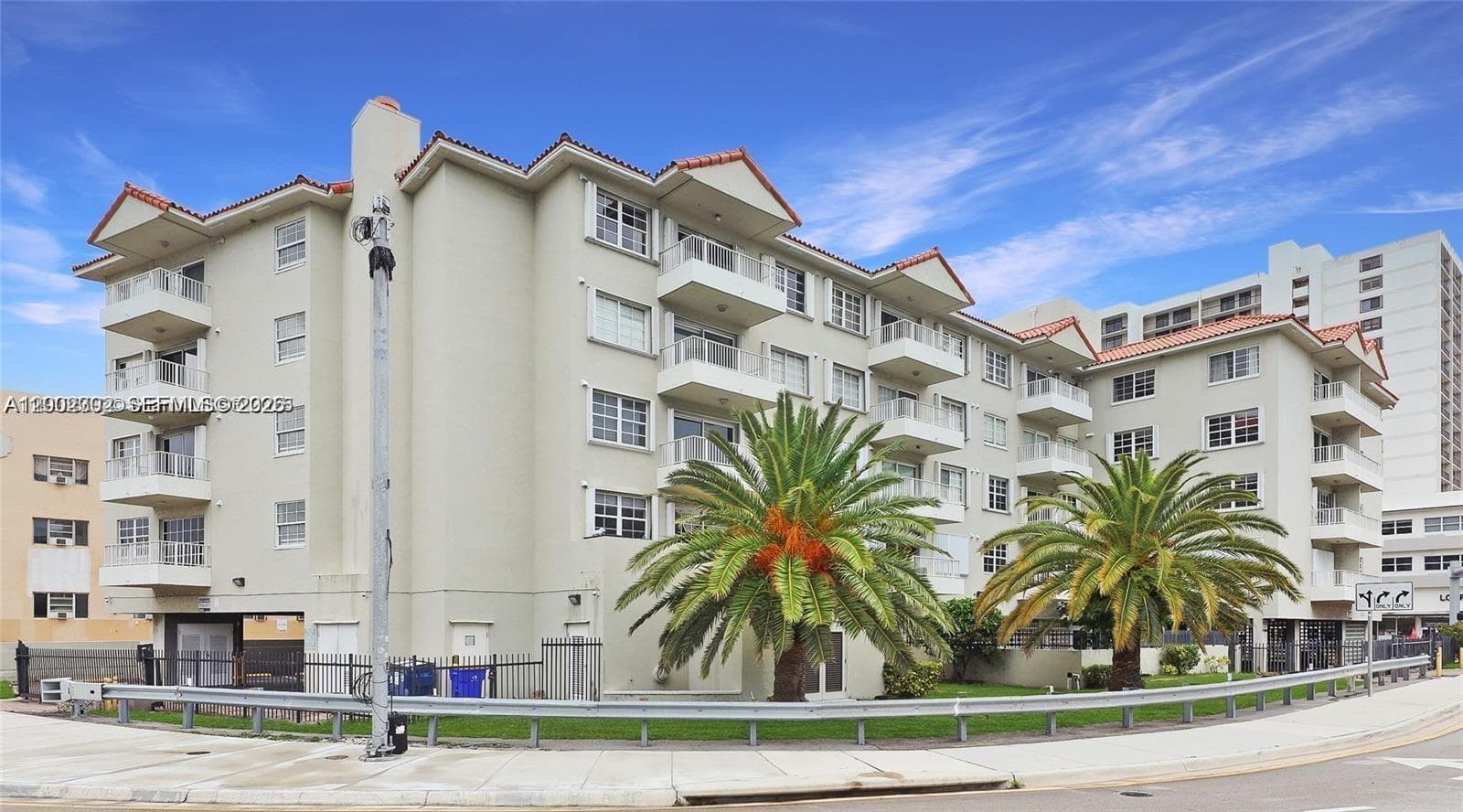 LAKE BEACH CLUB CONDO · #405 in Miami Beach - Photo 1