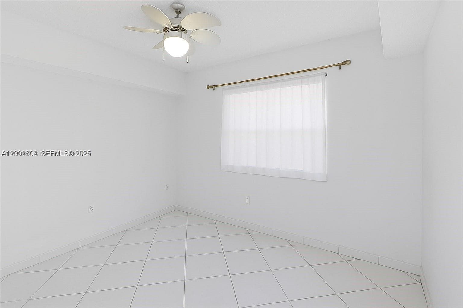 LAKE BEACH CLUB CONDO · #405 in Miami Beach - Photo 5