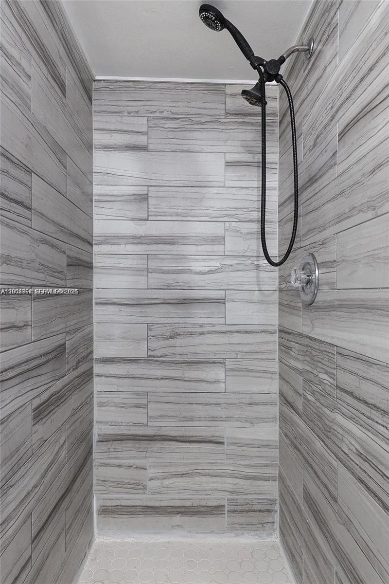 LAKE BEACH CLUB CONDO · #405 in Miami Beach - Photo 10