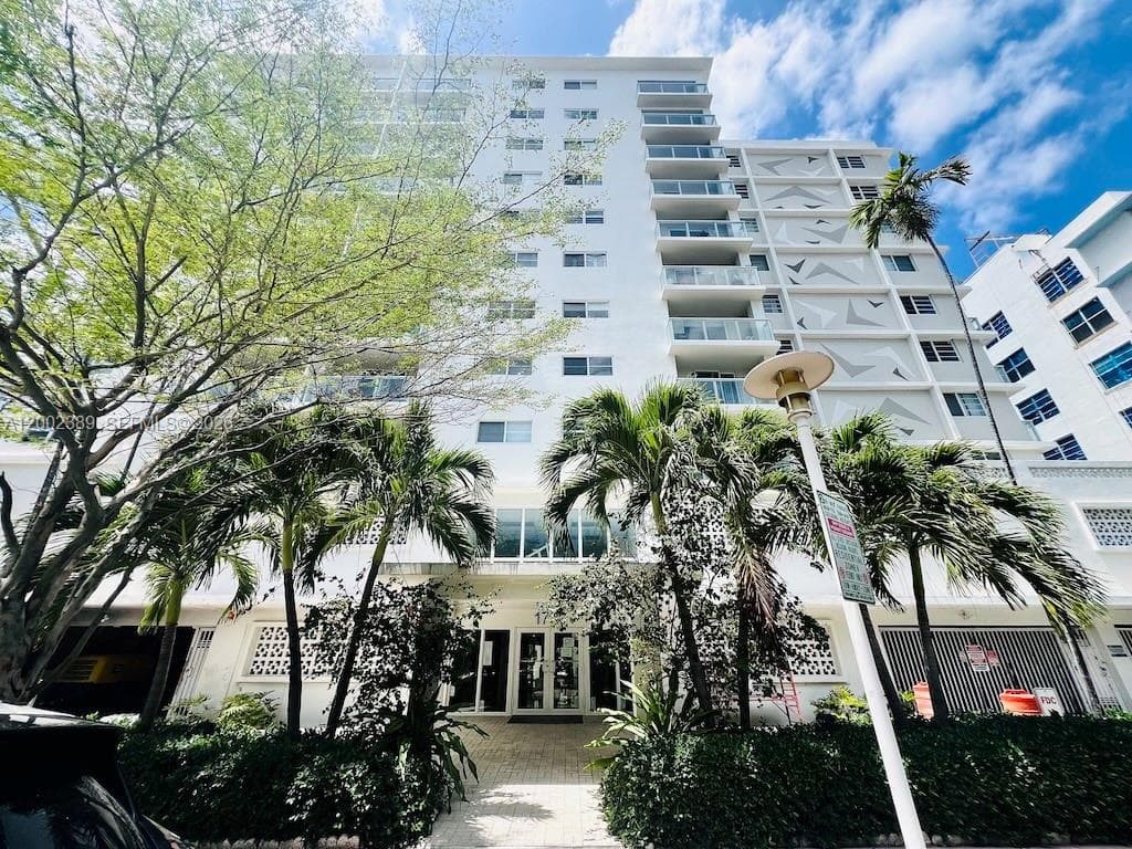 1750 JAMES APARTMENTS CON · #5D in Miami Beach - Photo 3