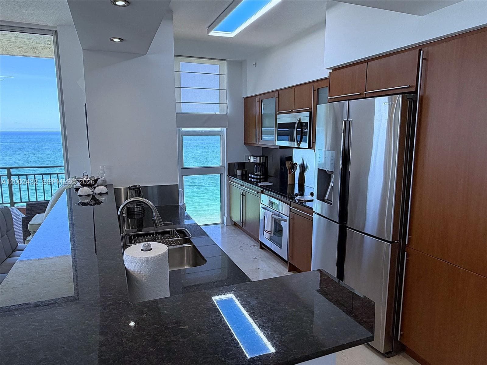 2080 Ocean Drive · #MPH12 in Hallandale Beach - Photo 8