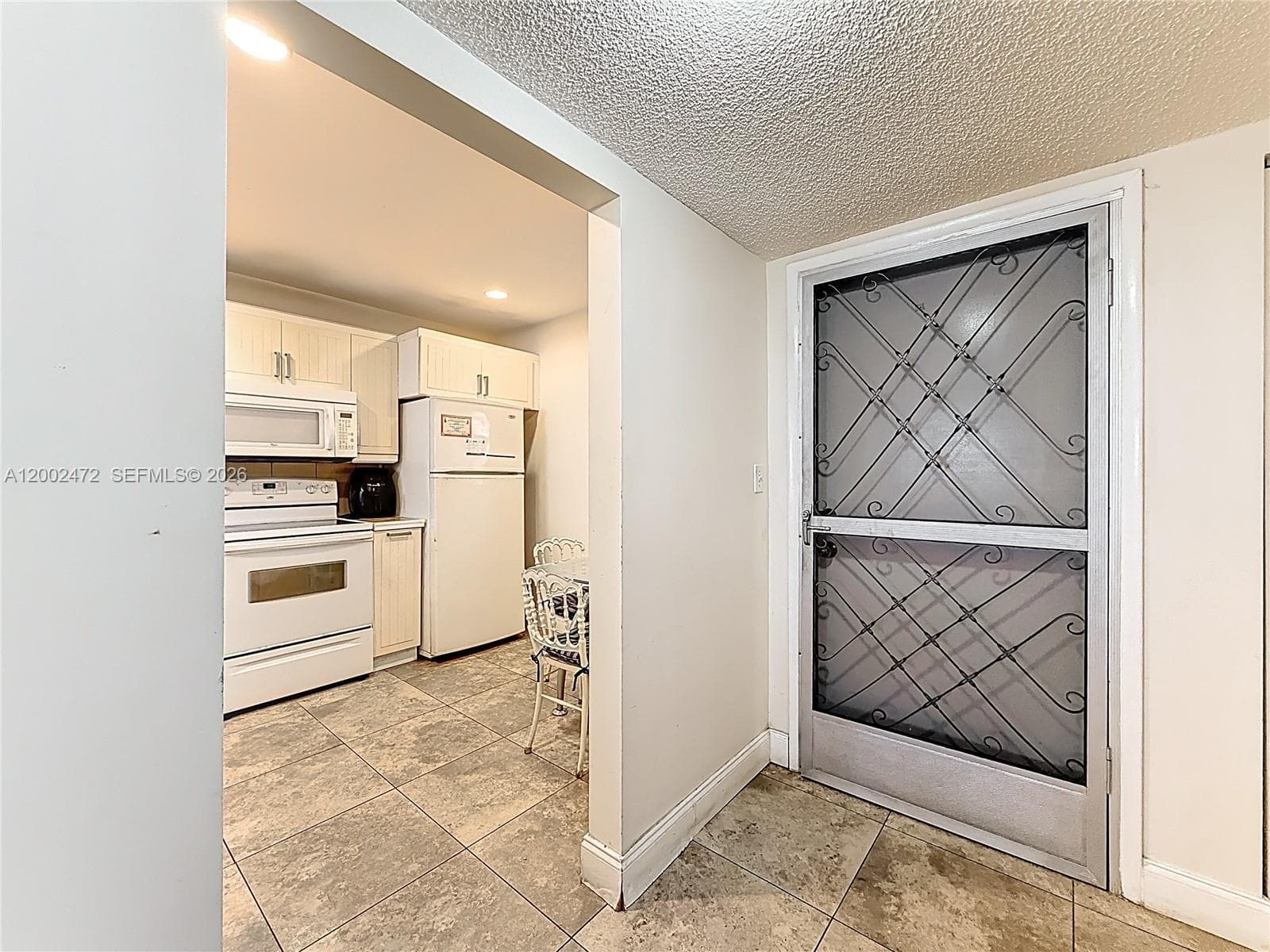 FOURTH GULFSTREAM GARDEN · #115 in Hallandale Beach - Photo 2
