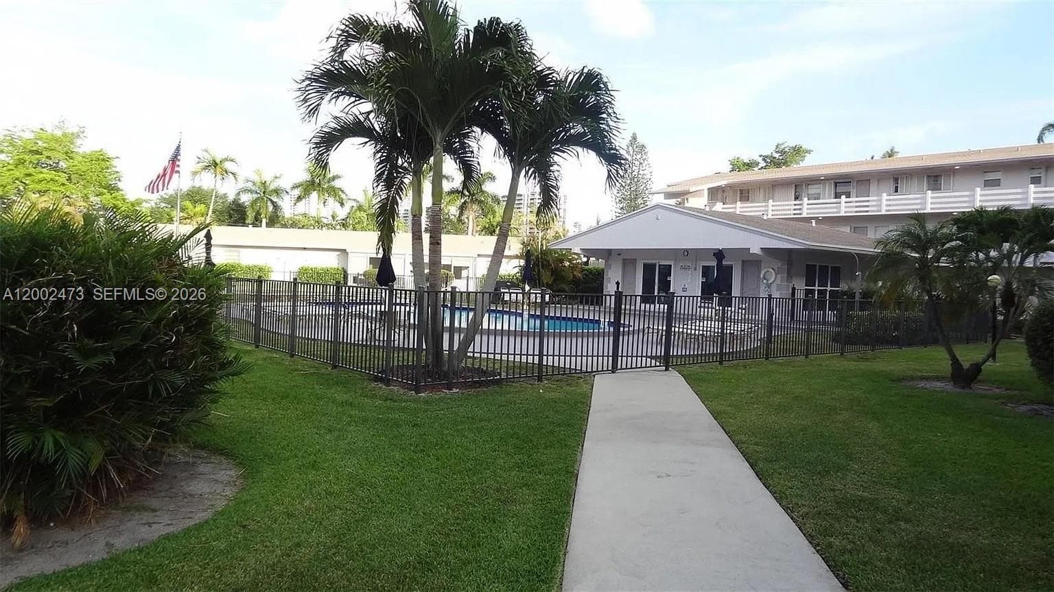 GOLDEN ISLES CONDO APTS · #115 in Hallandale Beach - Photo 2