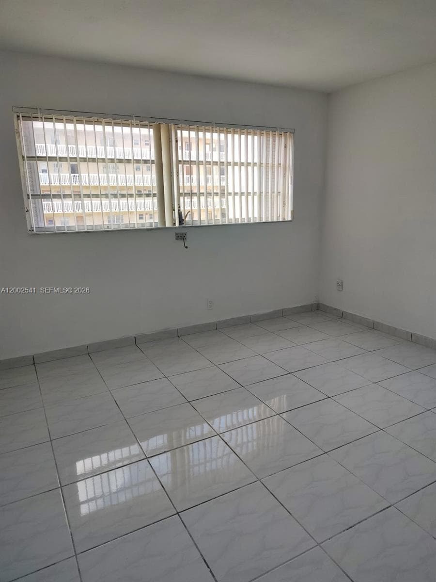 ELDORADO PLAZA WEST CONDO · #1C in Hallandale Beach - Photo 9