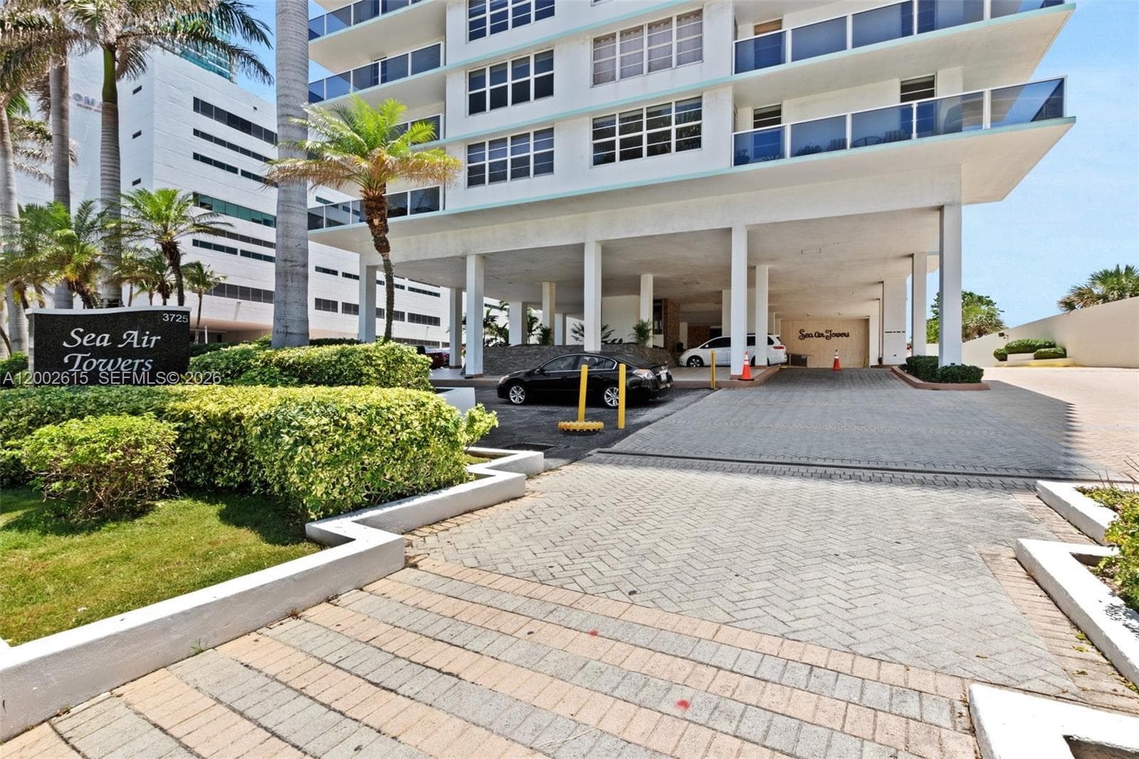 SEA AIR TOWERS CONDO · #921 in Hollywood - Photo 2