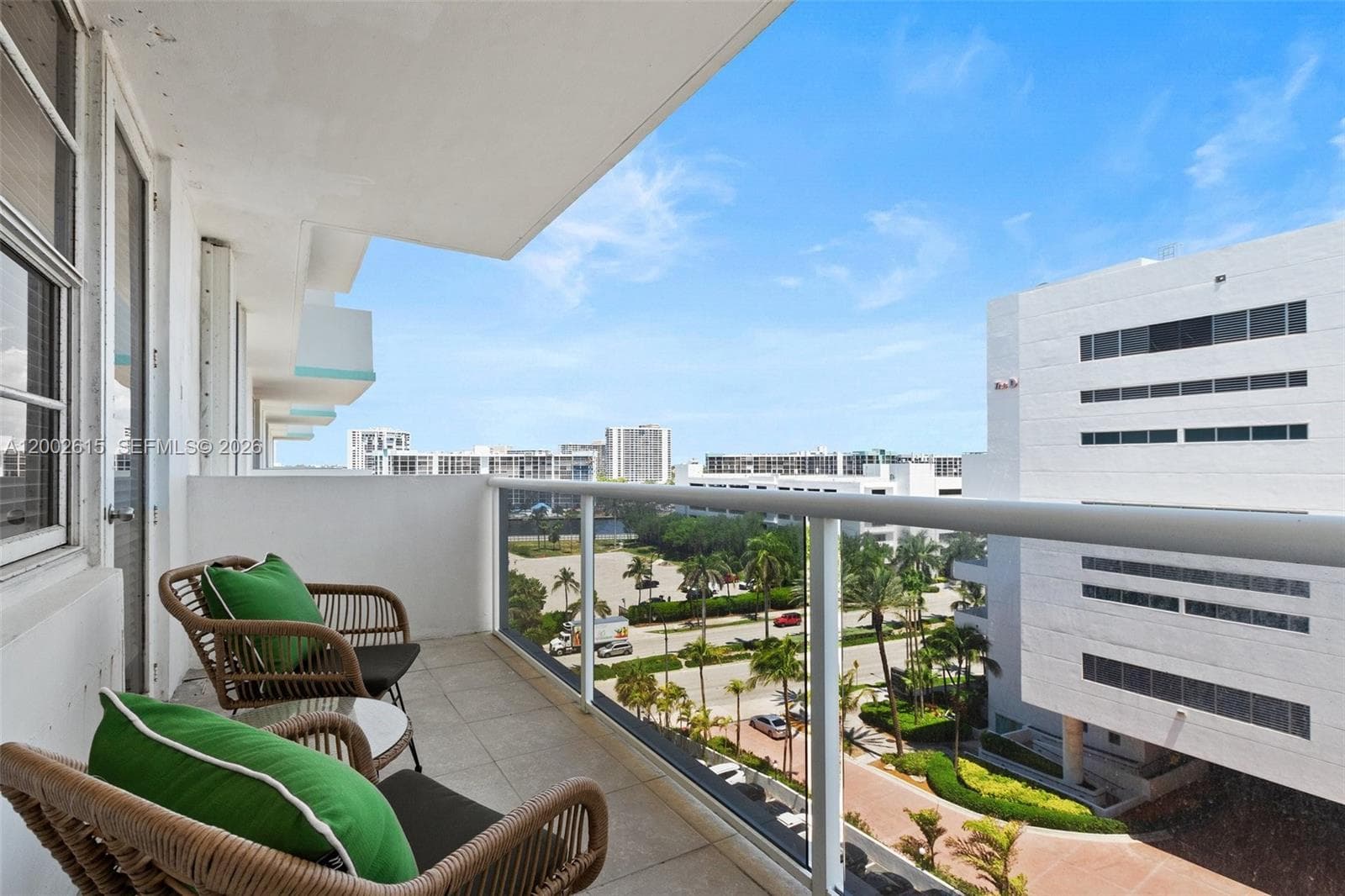 SEA AIR TOWERS CONDO · #921 in Hollywood - Photo 3