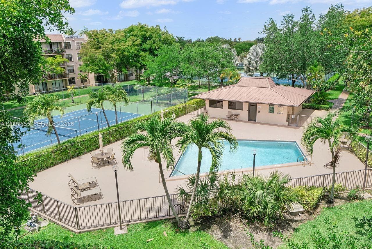 VILLAGE AT THE FALLS · #A-PH11 in Miami - Photo 2