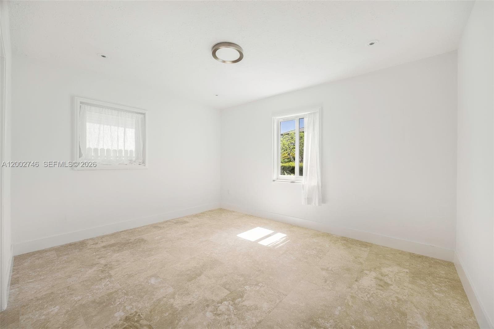 255 Ridgewood Rd photo 14