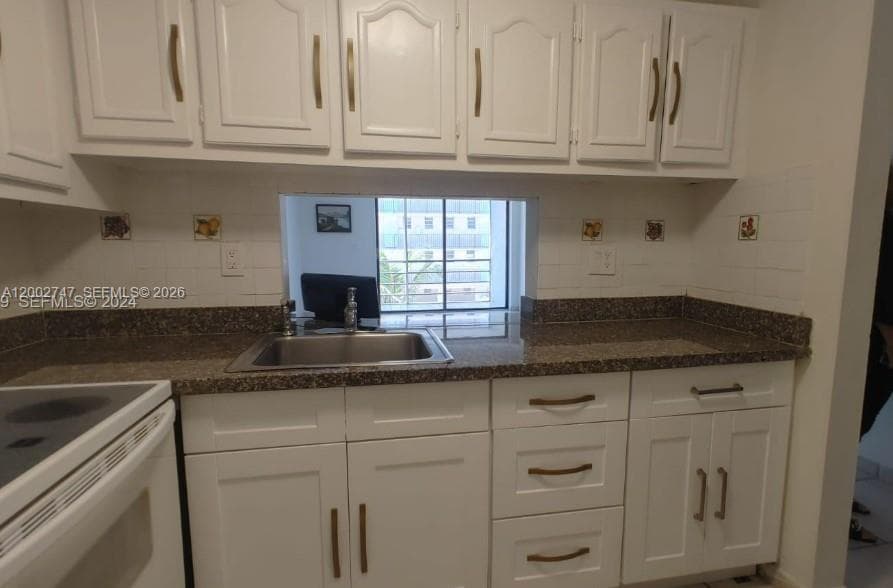 BAYSWATER COURT CONDO · #4Q in North Miami Beach - Photo 5