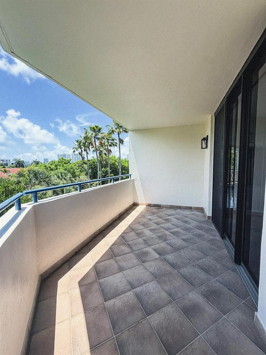 balcony1