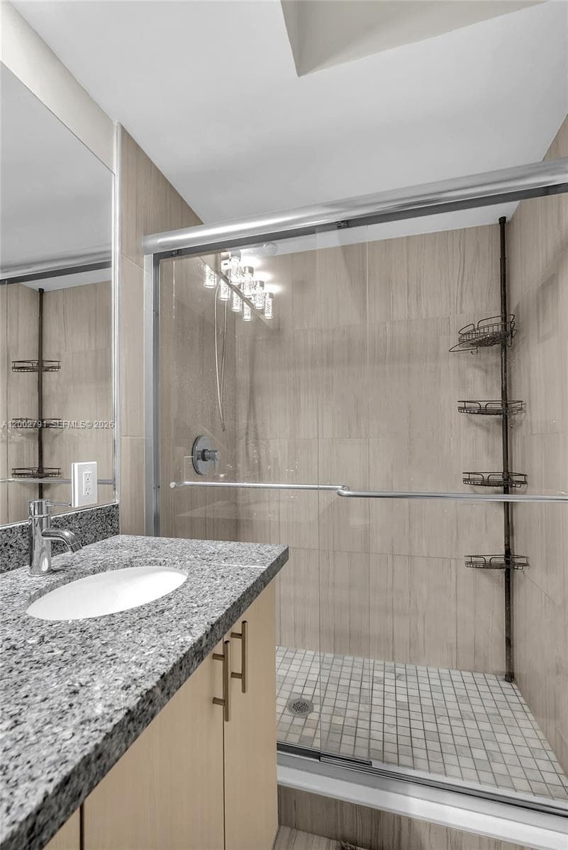 Porto Bellagio · #3204 in Sunny Isles Beach - Photo 24