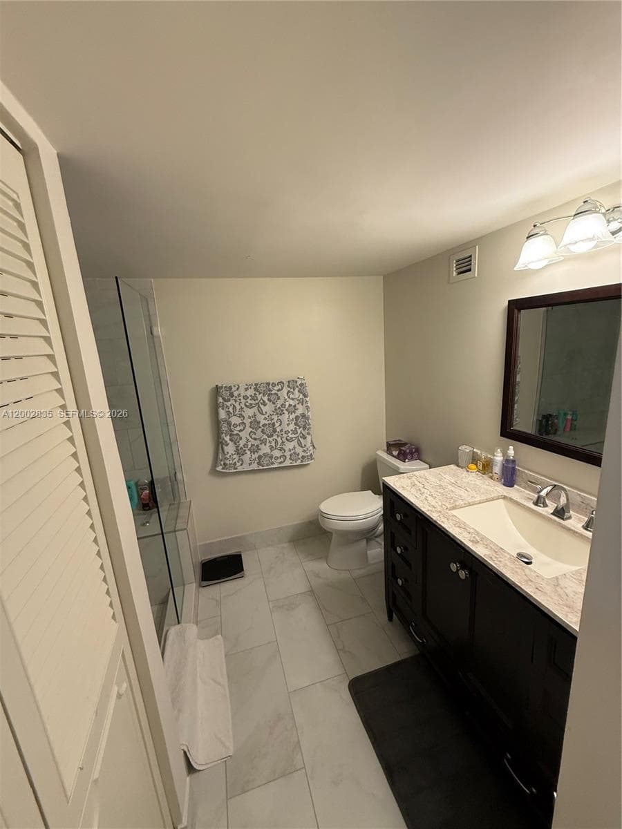Oceanview park condo · #407 in Hallandale Beach - Photo 13