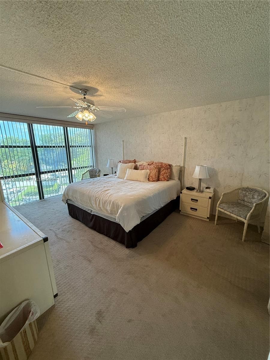 Oceanview park condo · #407 in Hallandale Beach - Photo 15