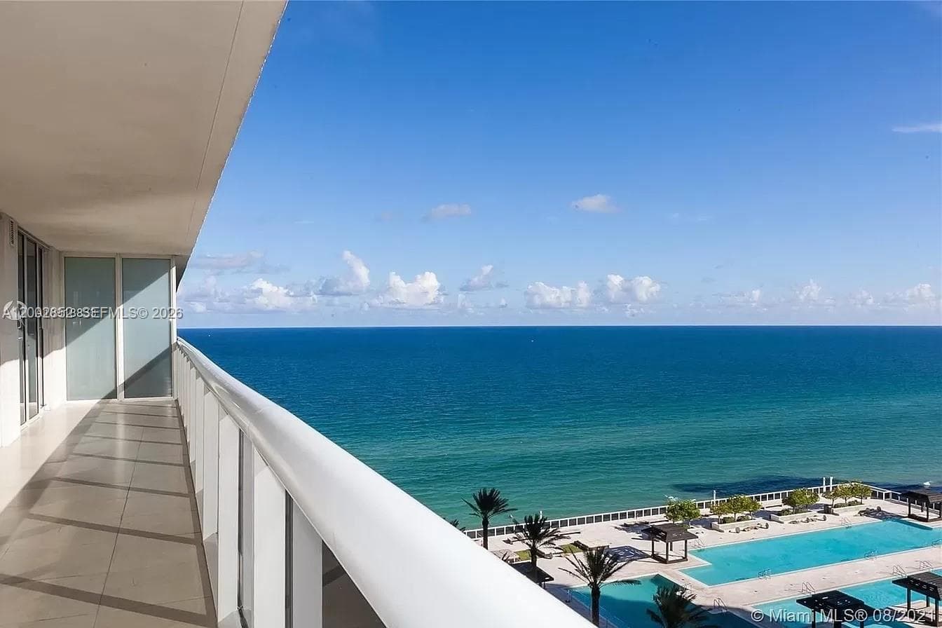 BEACH CLUB TWO CONDO · #1606 in Hallandale Beach - Photo 1