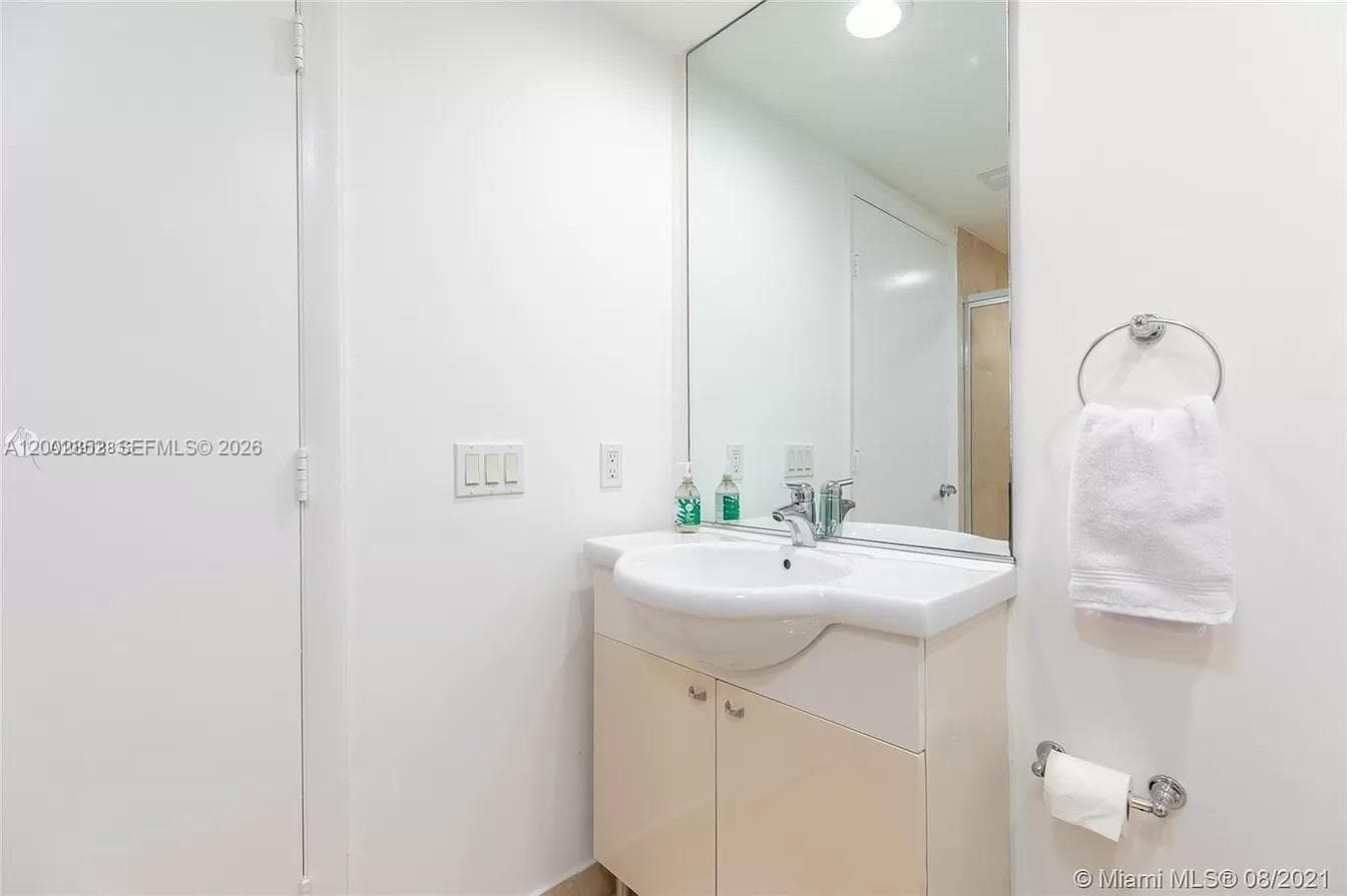 BEACH CLUB TWO CONDO · #1606 in Hallandale Beach - Photo 11