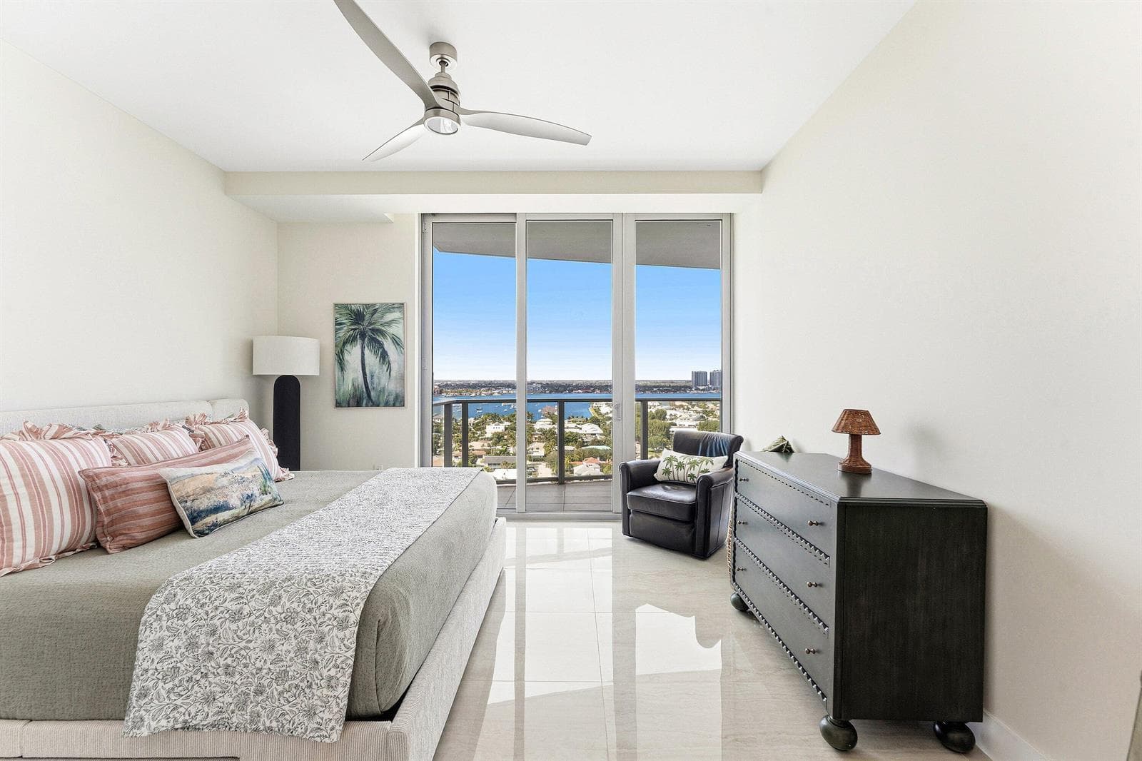 014-3100NorthOceanDrive-1702P-RivieraBea