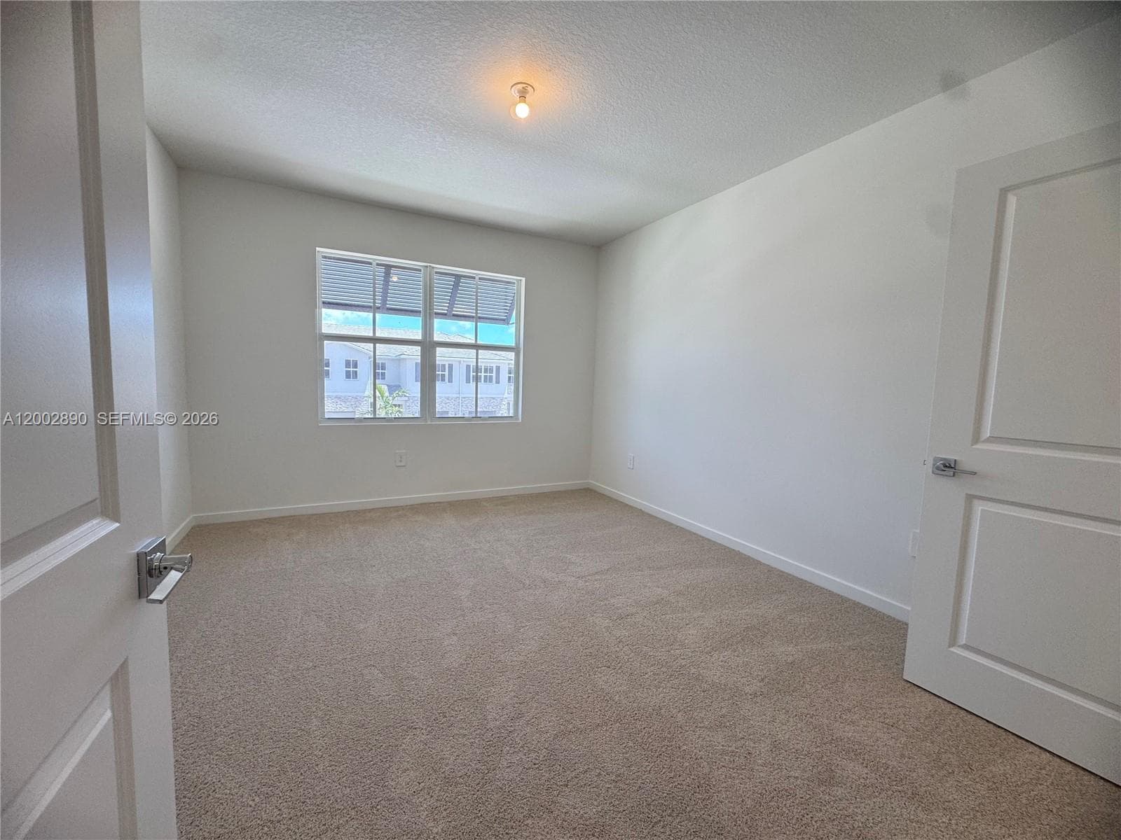 178 NE 14th Avenue photo 30