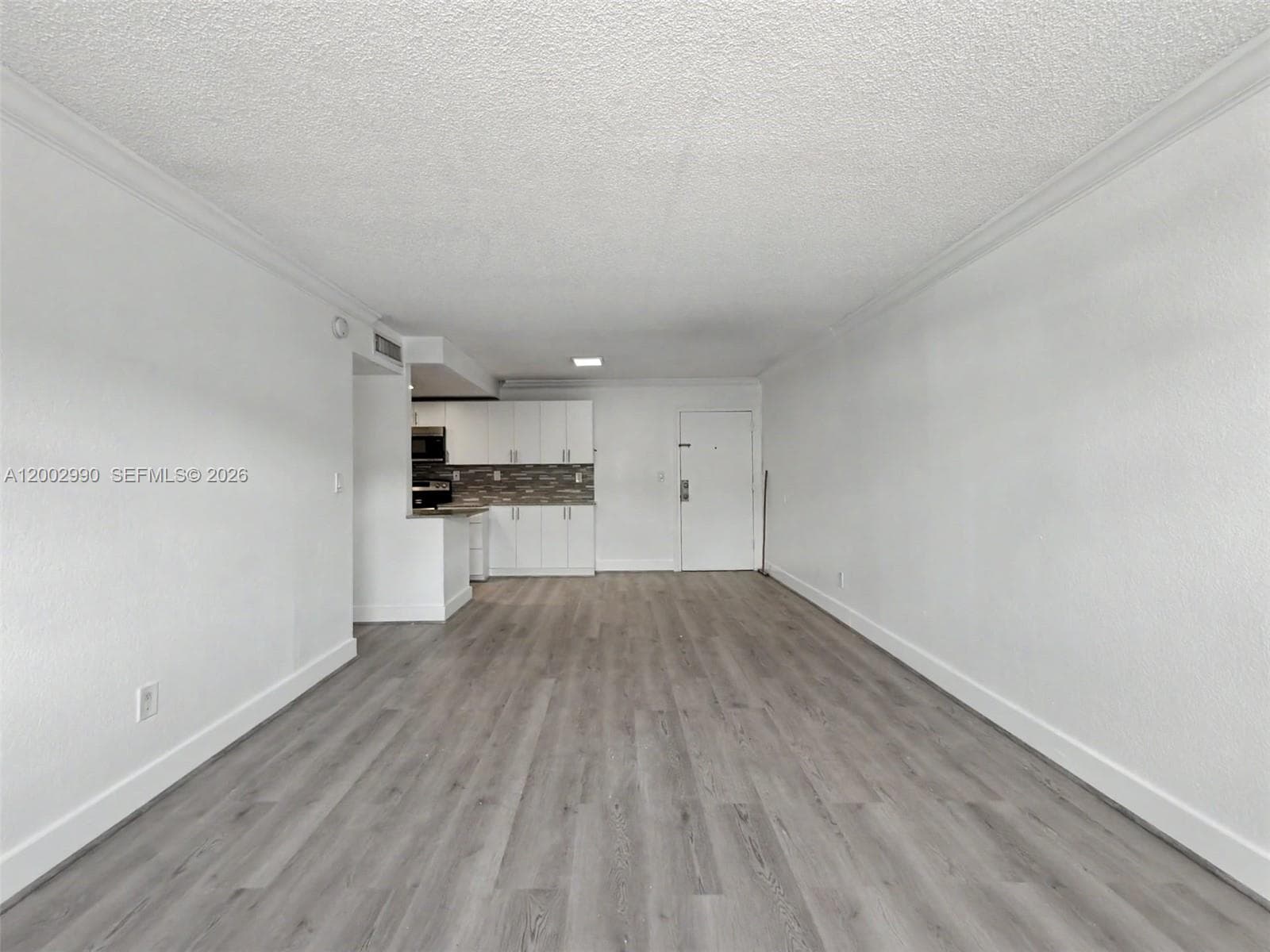 LAS ESTRELLAS CONDO · #120 in Hialeah - Photo 8