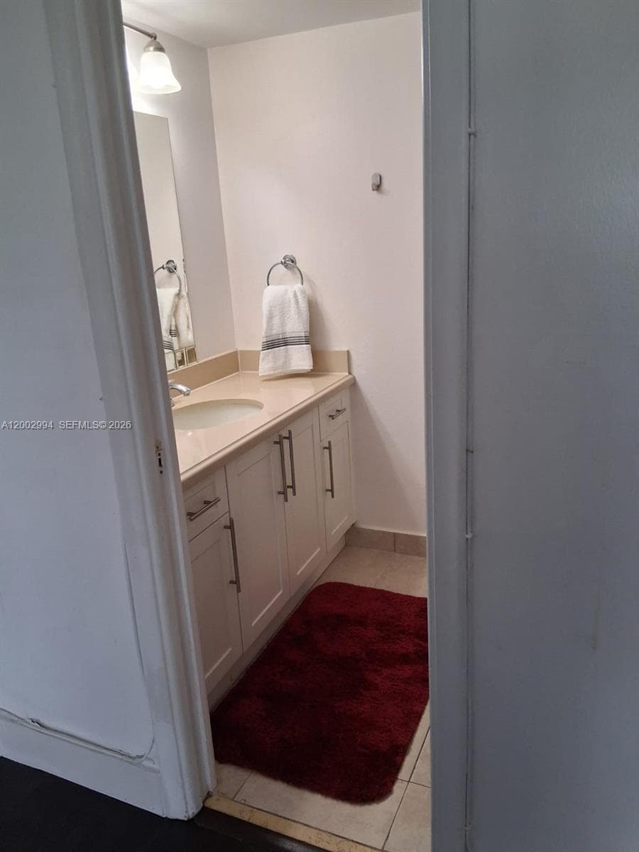 MEADOWBROOK TOWERS CONDO · #202 in Hallandale Beach - Photo 4