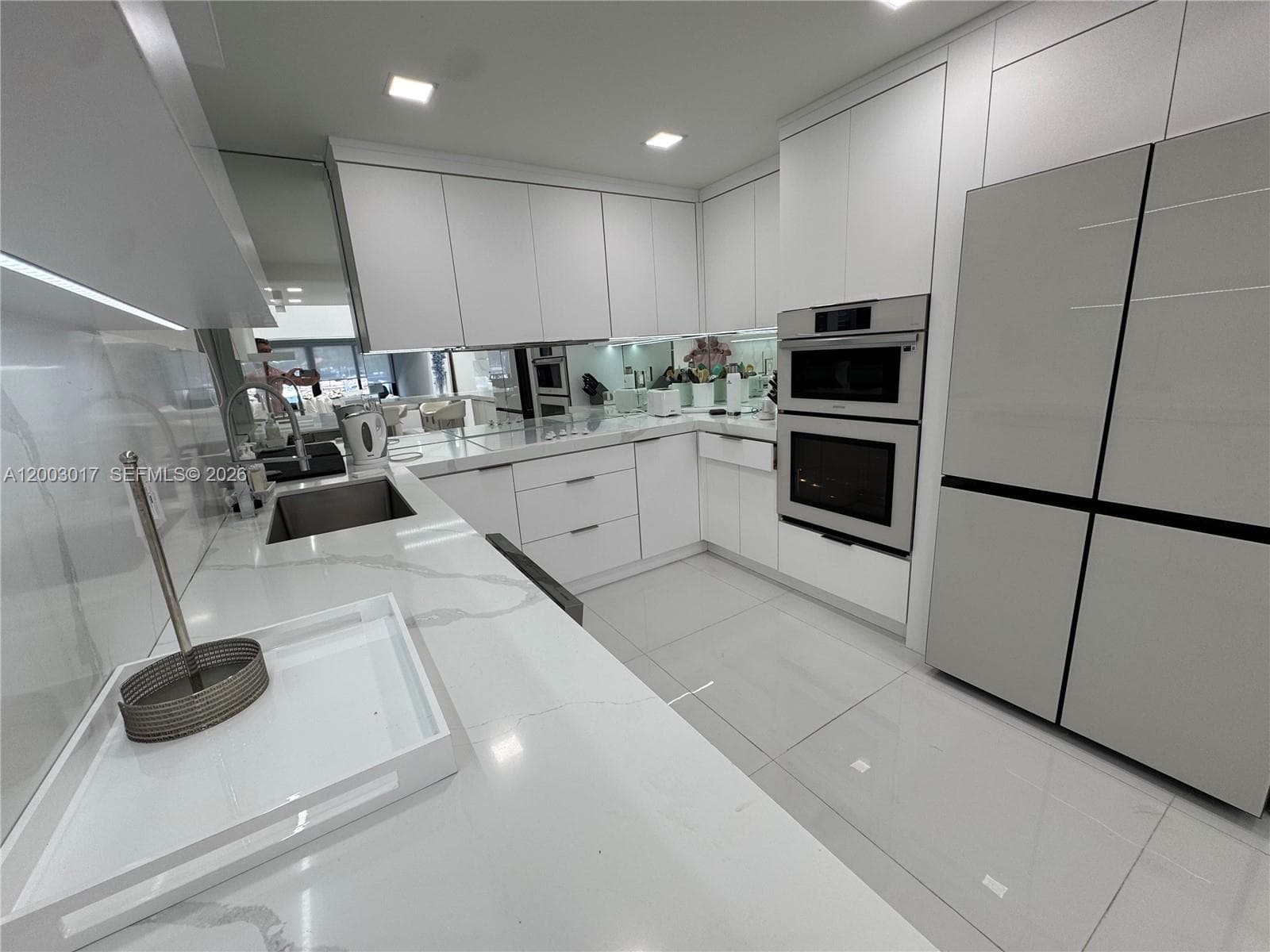POINCIANA IS YT & RCQ CLU · #1008 in Sunny Isles Beach - Photo 3