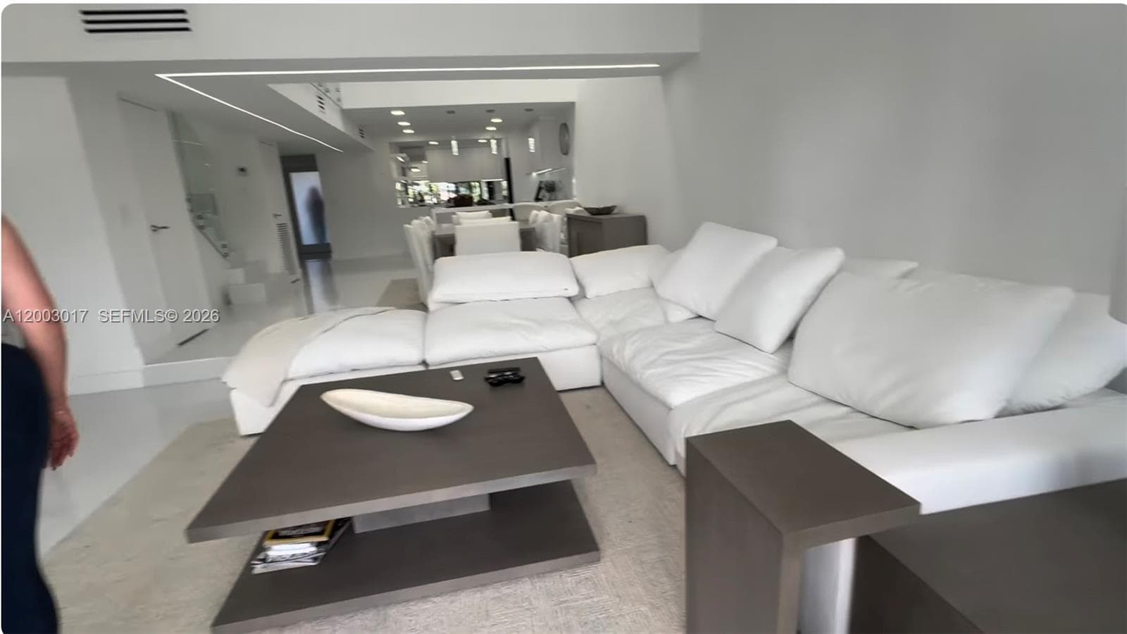 POINCIANA IS YT & RCQ CLU · #1008 in Sunny Isles Beach - Photo 9