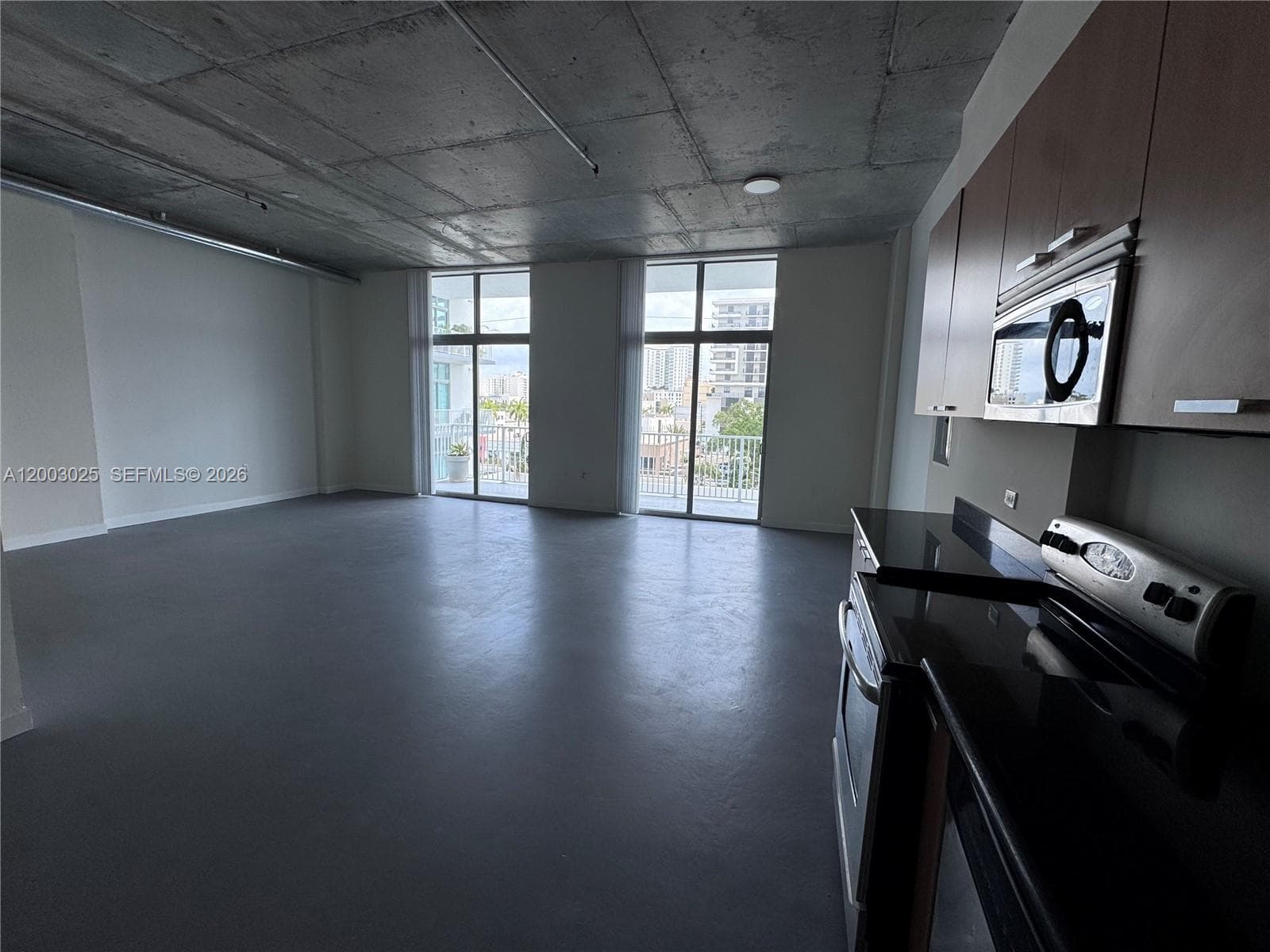Lofts at Hollywood Stati · #412 in Hollywood - Photo 2