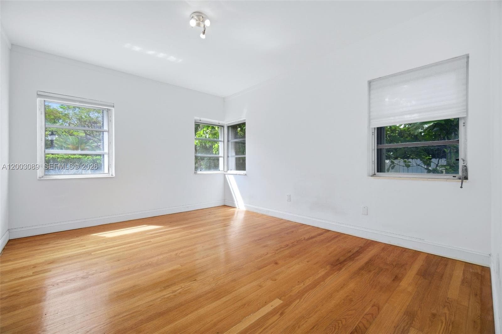 2300 S Miami Ave photo 35