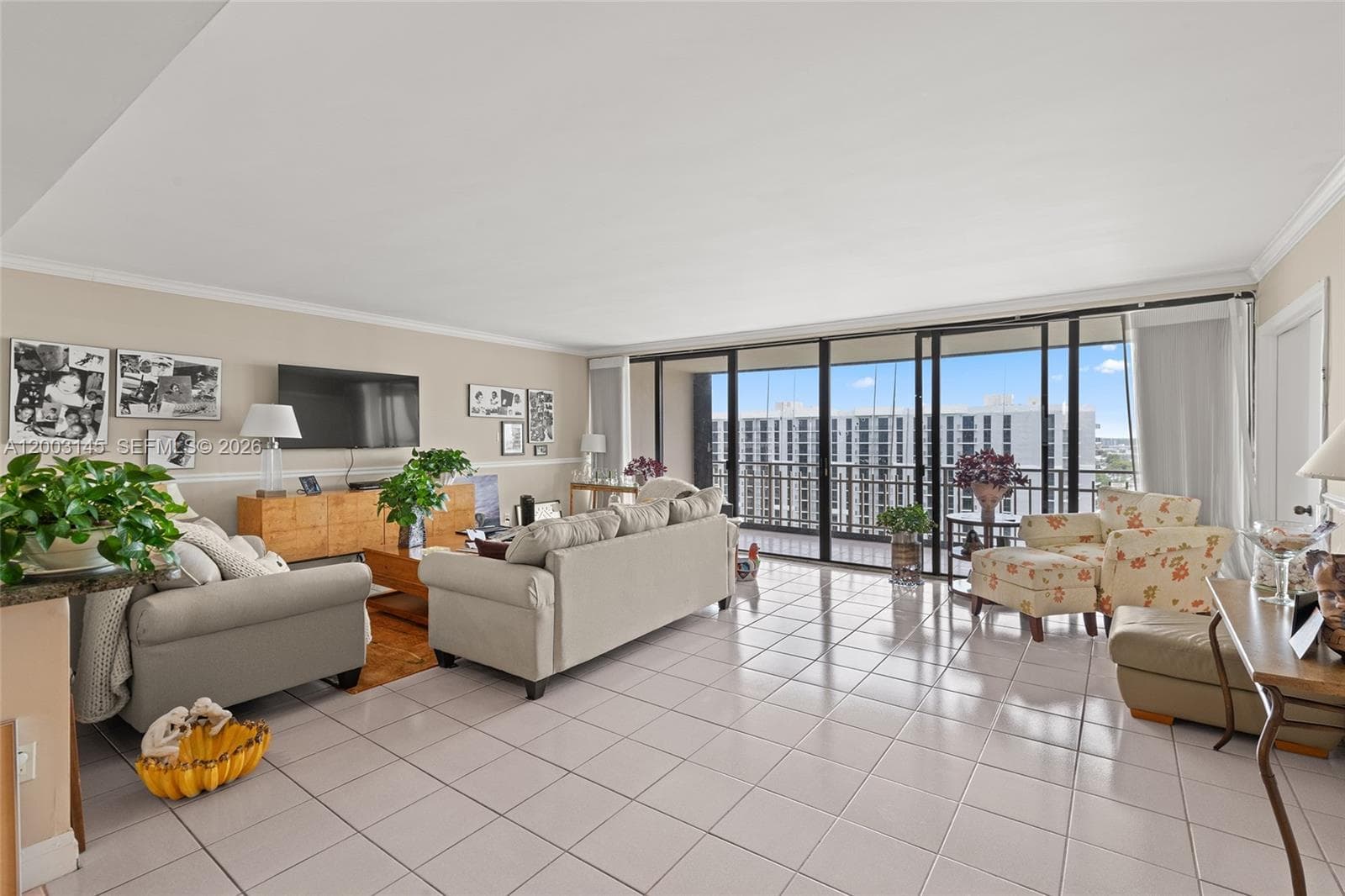 JOCKEY CLUB III CONDO · #1554 in Miami - Photo 2