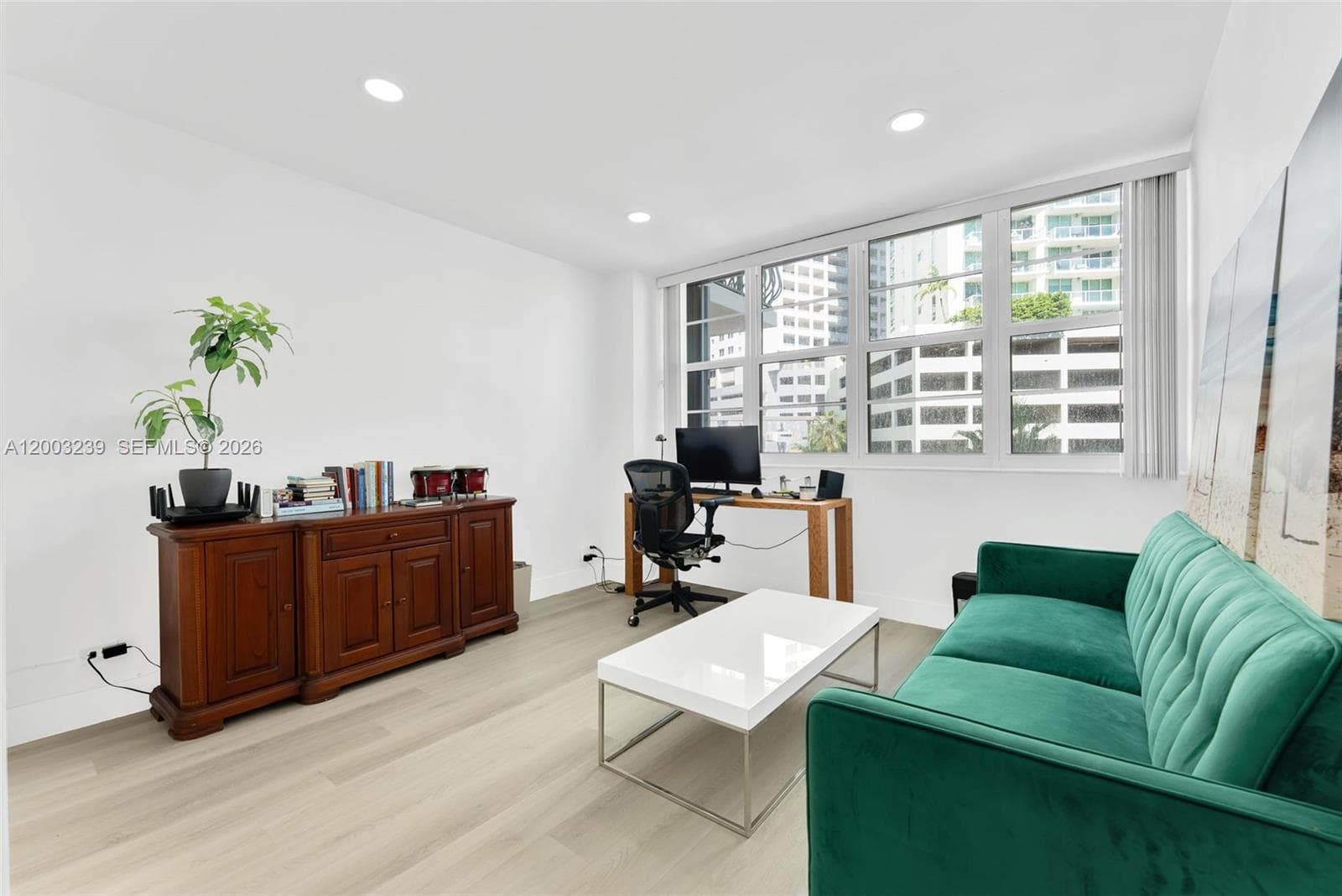 2nd bedroom