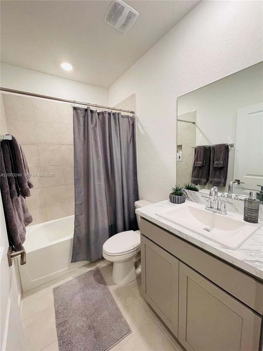 916 SE 19th St #916 photo 13