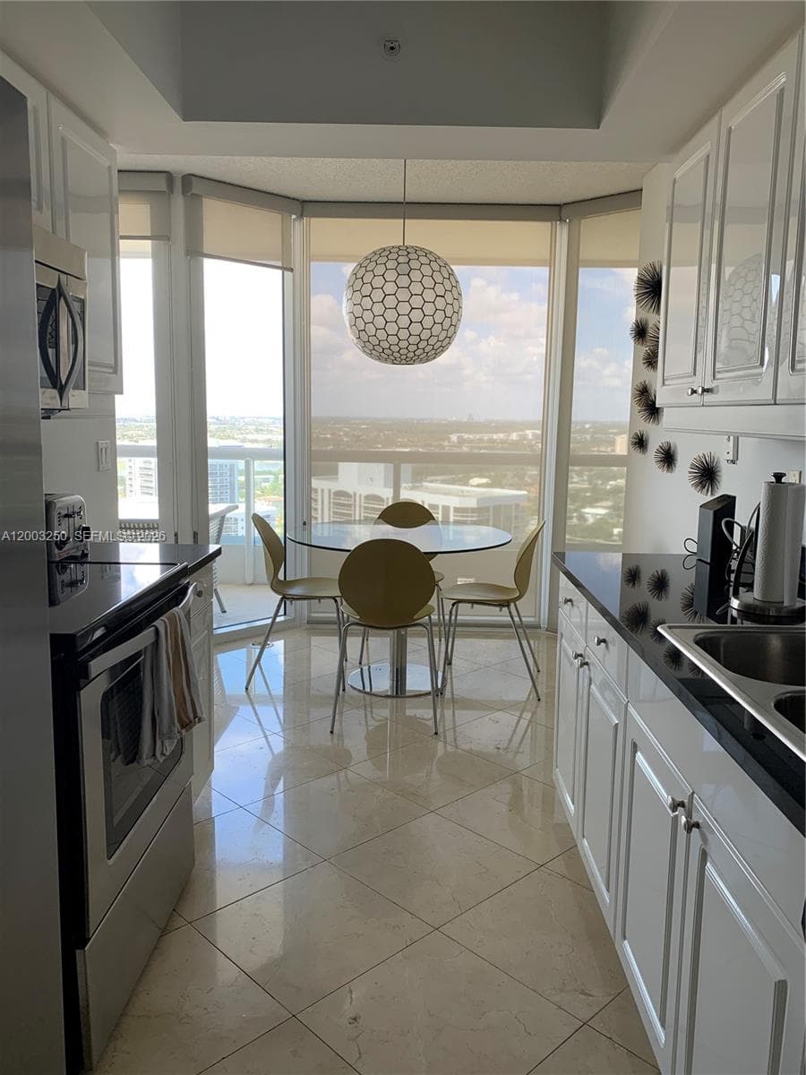 South Tower at The Point · #2904 in Aventura - Photo 4